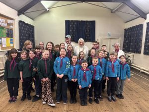 group photograph of chilton cubs and beavers with the mayor of chilton